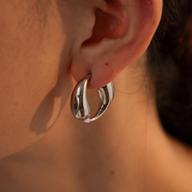 Elegant silver color hoop stainless steel earrings