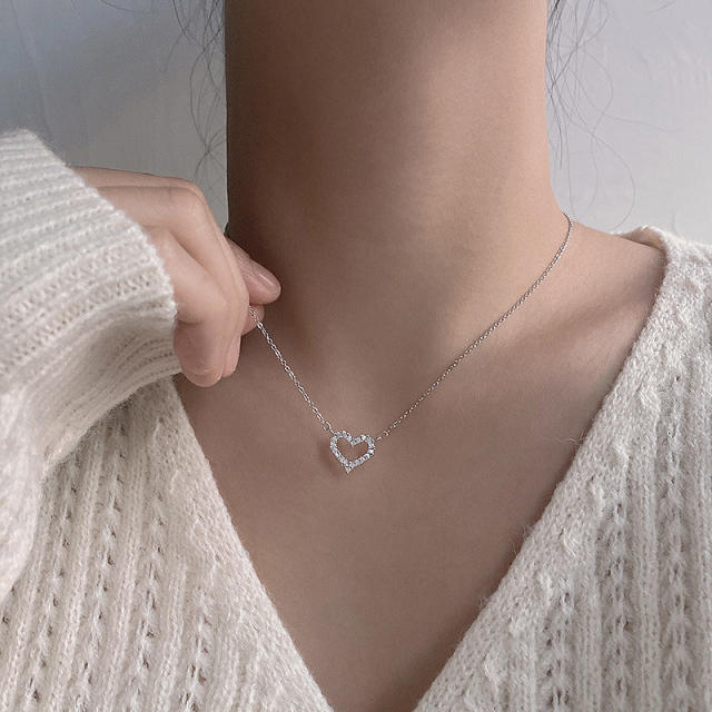 Dainty Silver color diamond heart hollow out stainless steel women necklace