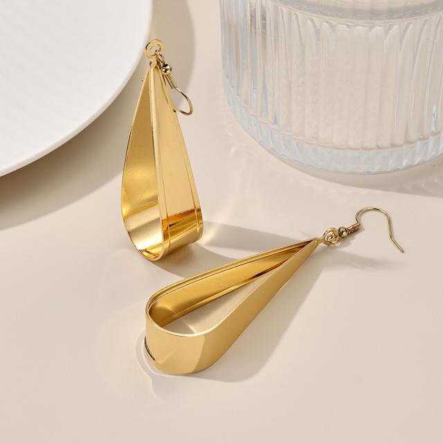 Gold color geometric metal drop shape dangle earrings