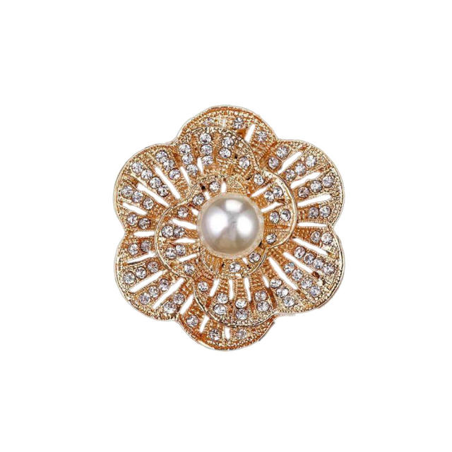 Delicate imitation pearl rhinestone flower metal brooch gift brooch