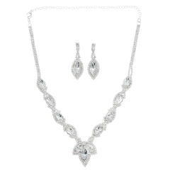 Diamond necklace set for bridal prom