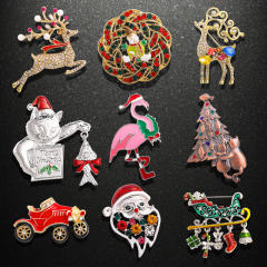 Christmas flamingo christmas tree metal brooch