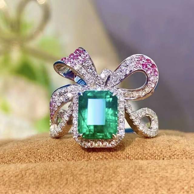 Delicate emerald cubic zircon statement bow finger rings for women