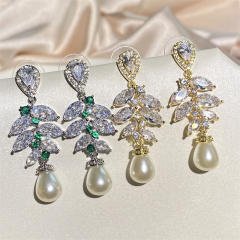 Delicate horse eye shape cubic zircon pearl drop diamond earrings