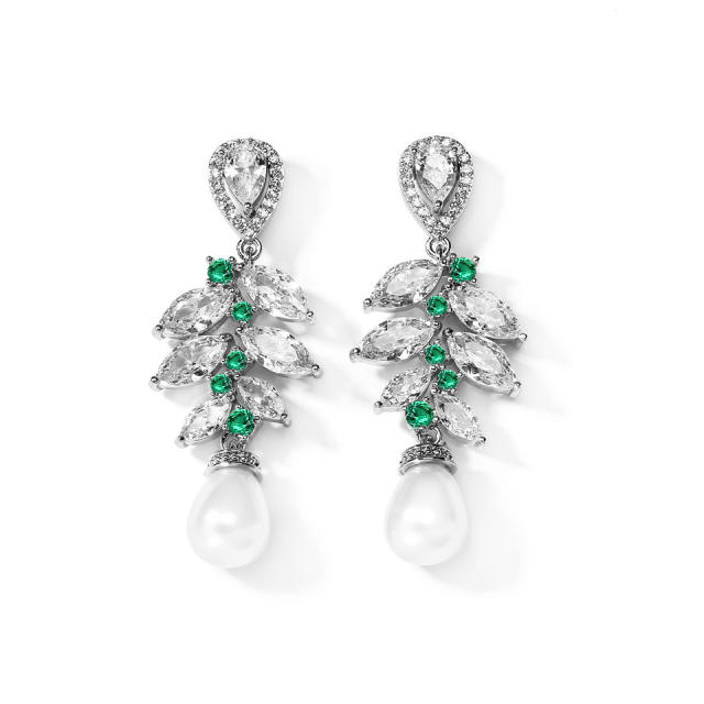 Delicate horse eye shape cubic zircon pearl drop diamond earrings