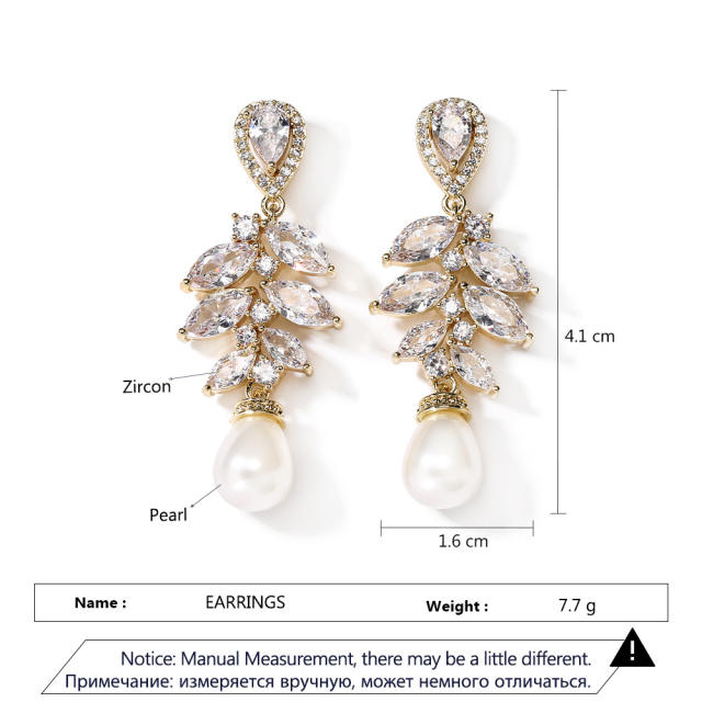 Delicate horse eye shape cubic zircon pearl drop diamond earrings