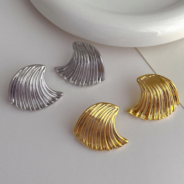 Hot sale wave shell design gold plated copper studs earrings