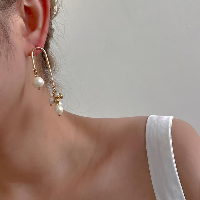 Personality pearl bead U shape gold plated copper earrings