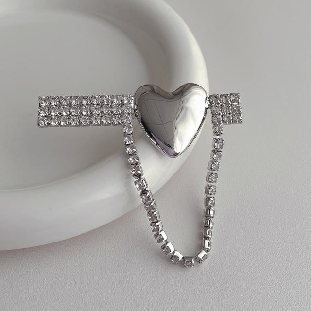 Korean fashion diamond chain silver heart women brooch