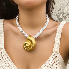 Gold conch necklace