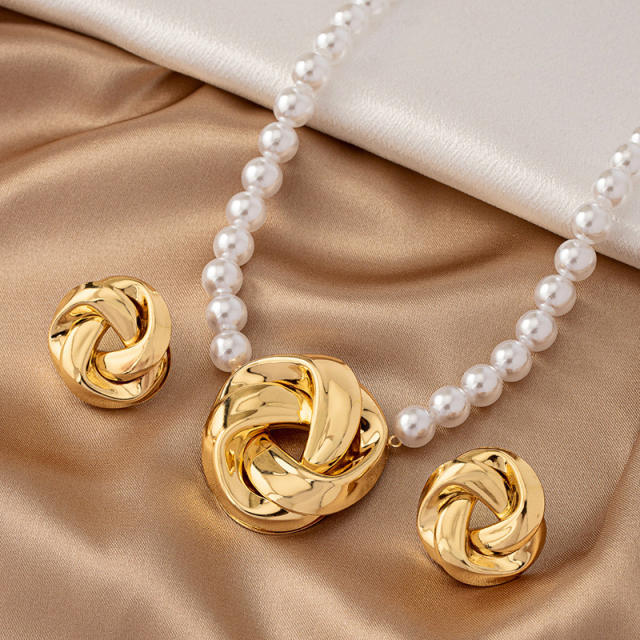 Hot sale pearl bead twisted gold pendant necklace set