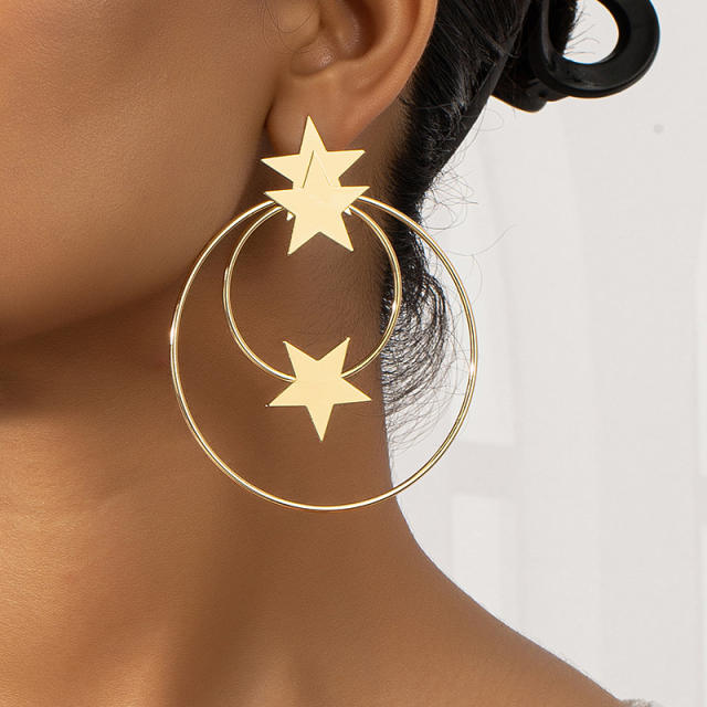 Fashionable gold color star circel earrings