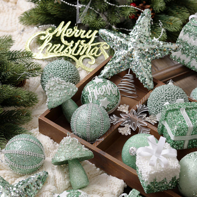 New design delicate christmas ornaments for home christmas tree shop window