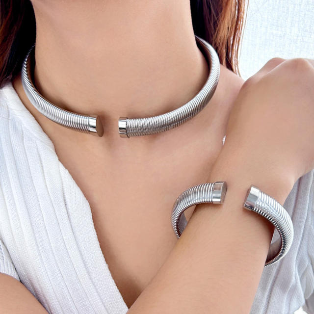 8mm 12mm 16mm Hot sale chunky wireless design stainless steel cuff bangle choker necklace set