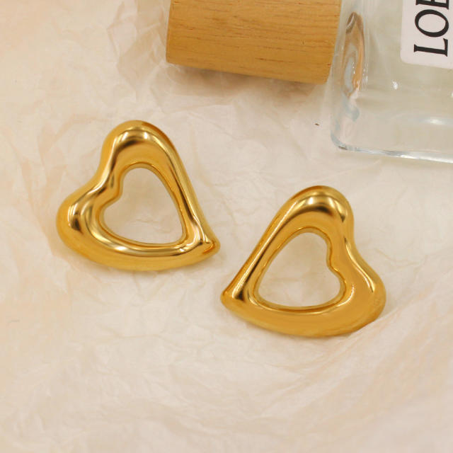 Hollow out heart peach heart stainless steel studs earrings