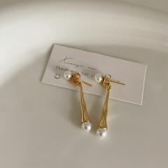 Chic imitataion pearl bead women earrings
