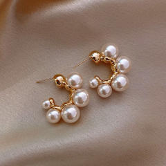 Chic imitataion pearl bead women earrings