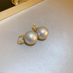Chic imitataion pearl bead women earrings