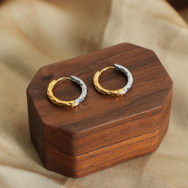 Two tone Hammer pattern small hoop stainless steel earrings