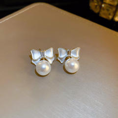 Chic imitataion pearl bead women earrings