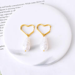 Concise sweet flower pearl stainless steel earrings