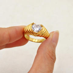 Delicate heart cubic zircon chunky stainless steel finger rings