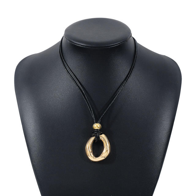 Y2K super cool geometric circle pendant PU leather choker necklace
