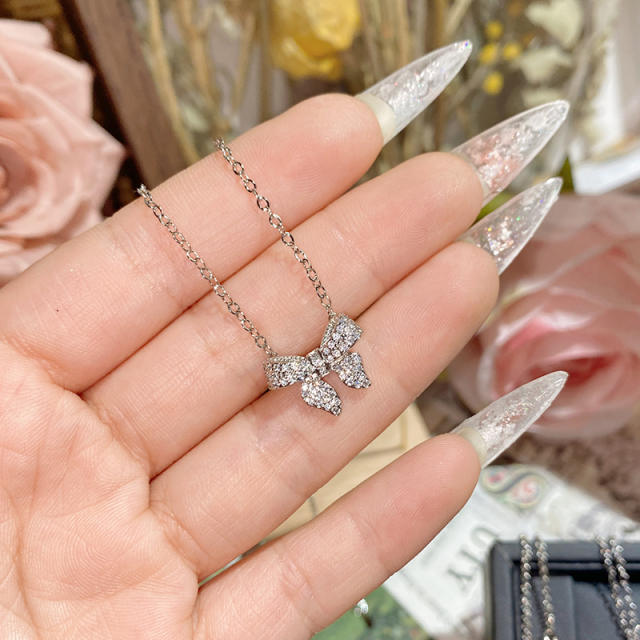 Chic diamond dainty women necklace