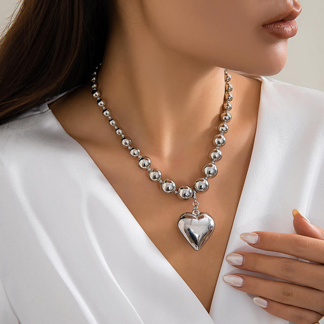 Chunky hiphop imitation pearl bead ball bead heart charm necklace