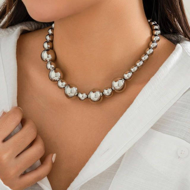 Personality chunky ball bead choker necklace