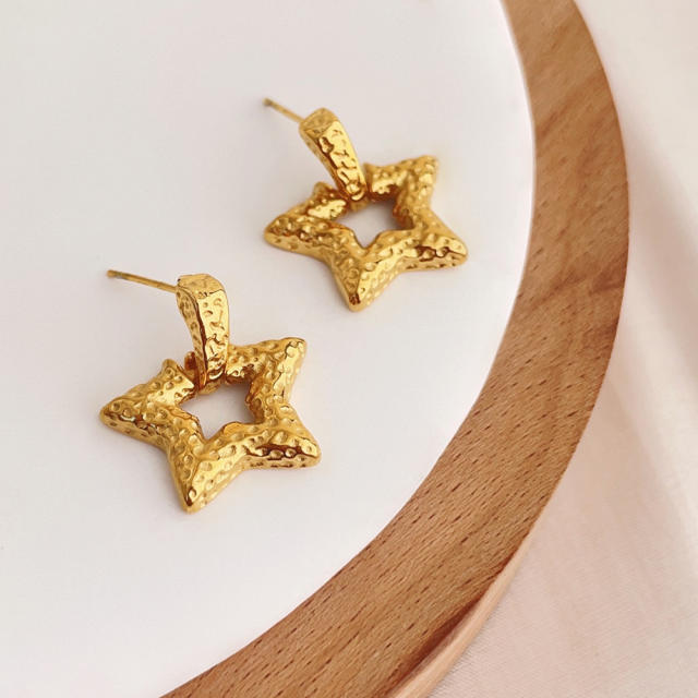 Vintage hammer pattern hollow out star stainless steel earrings