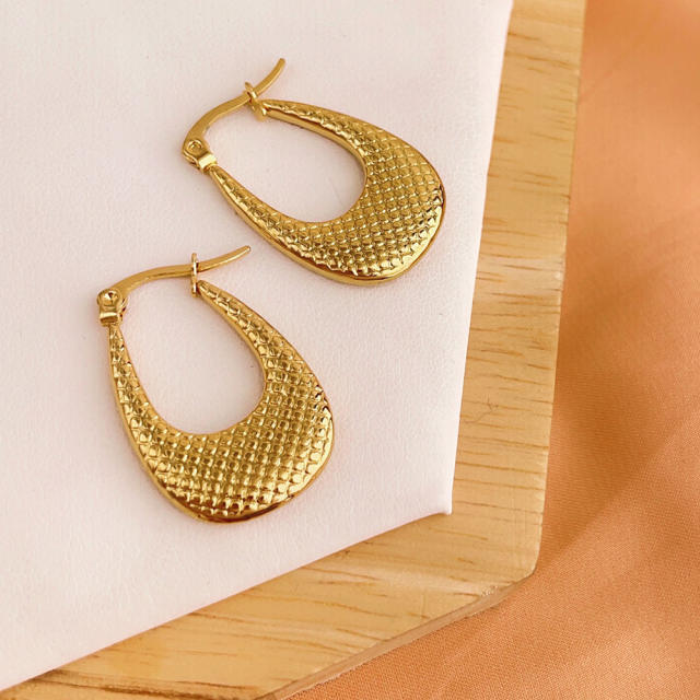 Personality checkered pattern U shape stainless steel earrings