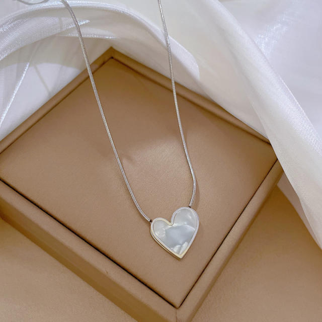 Dainty mother shell heart pendant stainless steel necklace