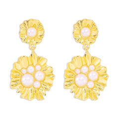 Vintage baroque pearl bead dangle women earrings