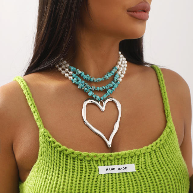 Chunky  boho large size heart pendant faux turquoise bead necklace