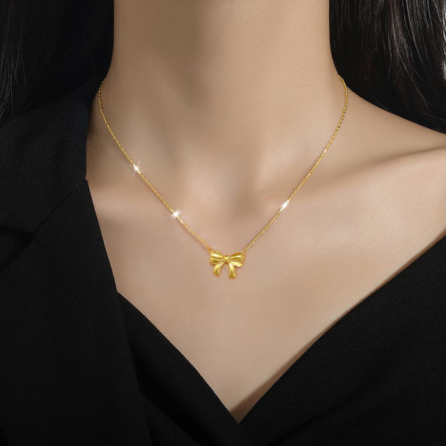 Dainty bow stainless steel necklace