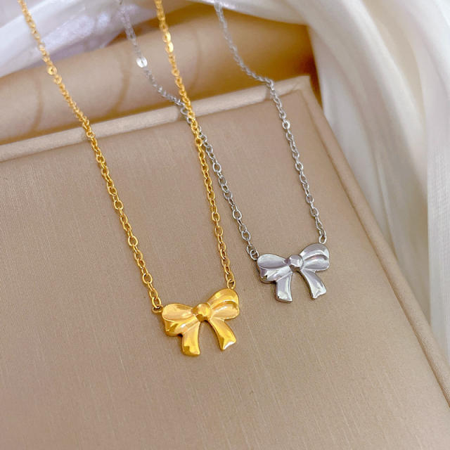 Dainty bow stainless steel necklace