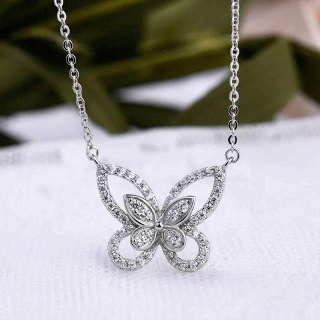 Dainty diamond butterfly women necklace