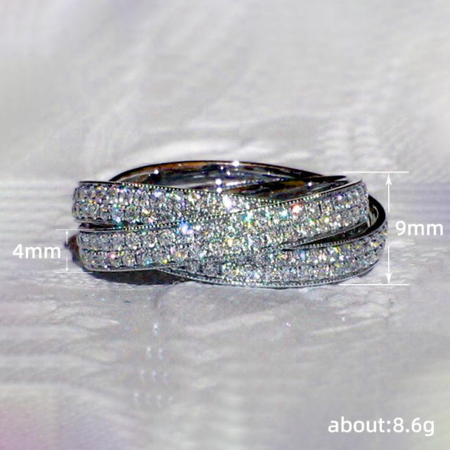 Delicate diamond rings for women