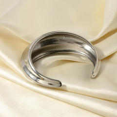 Chunky silver color stainless steel cuff bangle