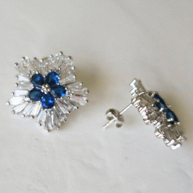 Creative blue cubic zircon diamond snowflake studs earrings