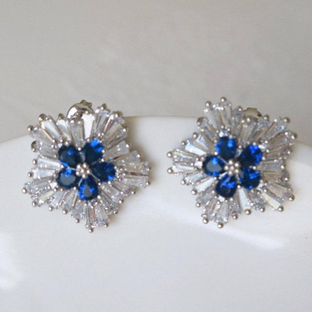 Creative blue cubic zircon diamond snowflake studs earrings