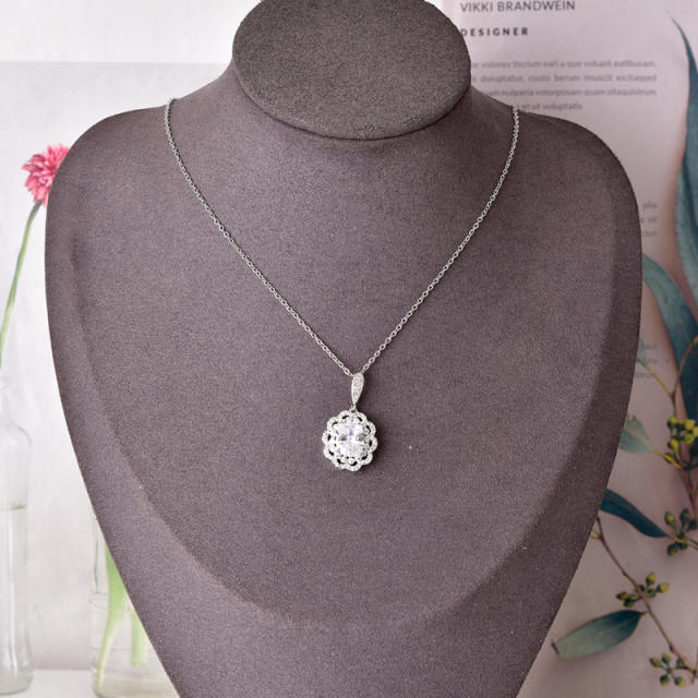 Concise diamond snowflake pendant stainless steel chain necklace
