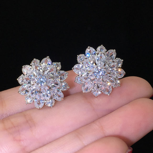 Luxury full cubic zircon flower shape copper studs earrings