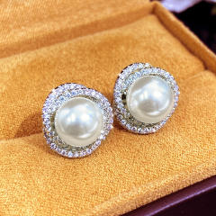 Elegant imitation pearl diamond studs earrings