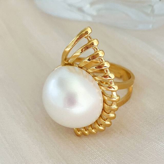 Elegant pearl stainless steel finger rings