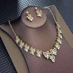 Delicate colorful glass crystal statement wedding jewelry necklace set