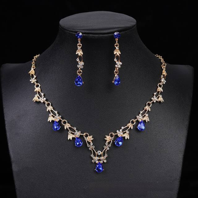 Delicate colorful rhinestone wedding necklace set