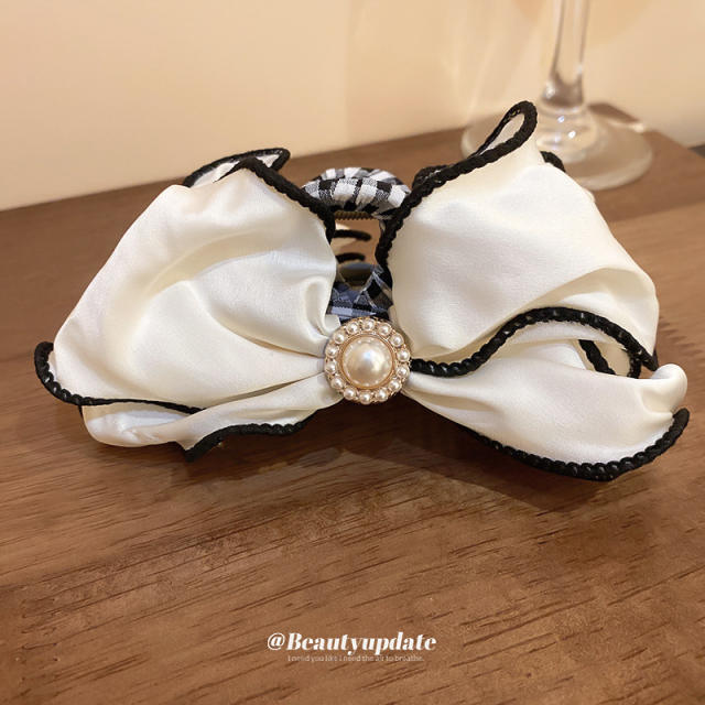 Korean fashion white bow pearl bead hair claw clips for women