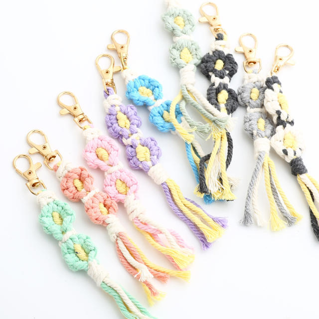 Spring summer handmade braid daisy flower tassel keychain